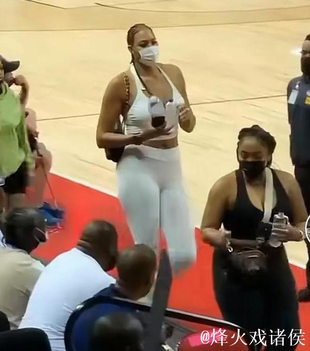 网红1米68单挑击败2米05坎贝奇,美媒热议 网红1米68单挑击败2米05坎贝奇,美媒热议