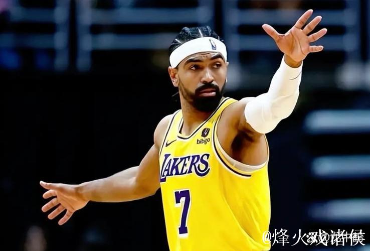 湖人替补焕发活力!海斯崭露头角,范德彪彰显实力,拉拉维亚展现斗志! 湖人替补焕发活力!海斯崭露头角,范德彪彰显实力,拉拉维亚展现斗志!