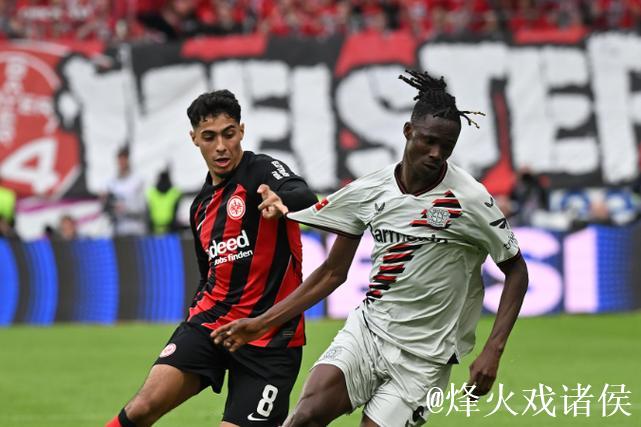 德媒：勒沃库森开启与希克续约谈判，滕哈赫希望球员继续留队